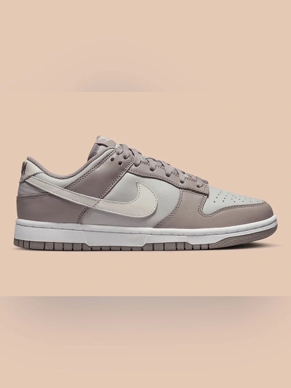 Nike Dunk Low Bone Beige